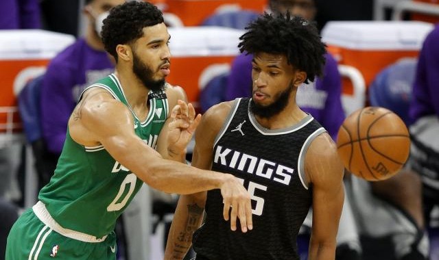 绿军缺兵少将步履蹒跚 西部客场之旅比想象中更难