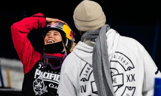 开云体育app-自由式滑雪谷爱凌两项冲金 U型场地现集团优势