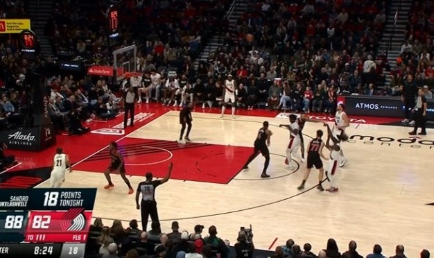 开云登录入口地址-火力全开！朱·霍勒迪里突外投再得7分 帮助球队顽强咬住